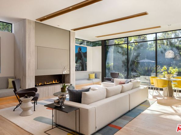 814 Toulon Drive, Pacific Palisades CA 90272