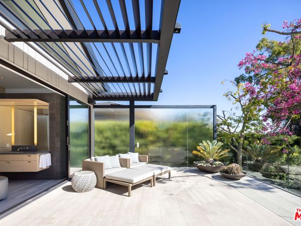 814 Toulon Drive, Pacific Palisades CA 90272