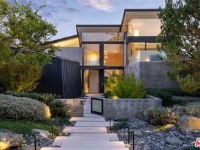 814 Toulon Drive, Pacific Palisades CA 90272