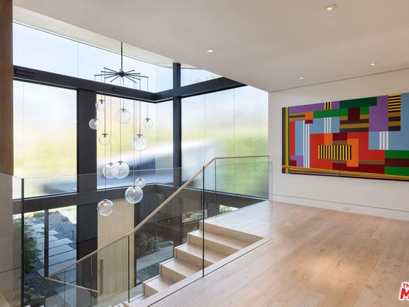 814 Toulon Drive, Pacific Palisades CA 90272