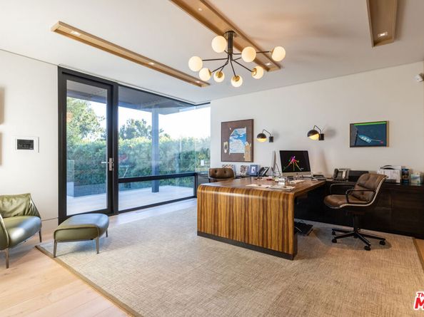 814 Toulon Drive, Pacific Palisades CA 90272