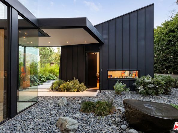 814 Toulon Drive, Pacific Palisades CA 90272