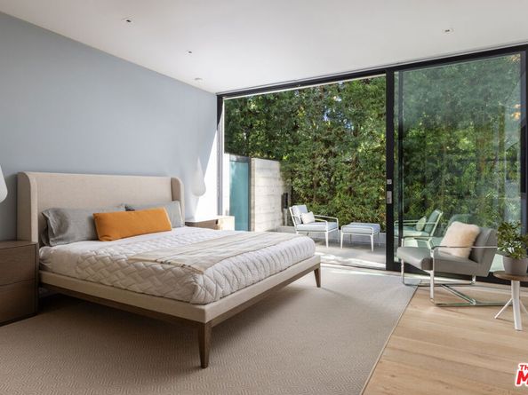 814 Toulon Drive, Pacific Palisades CA 90272