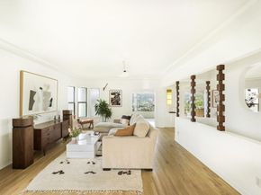 2133 Mayview Drive, Los Angeles CA 90027