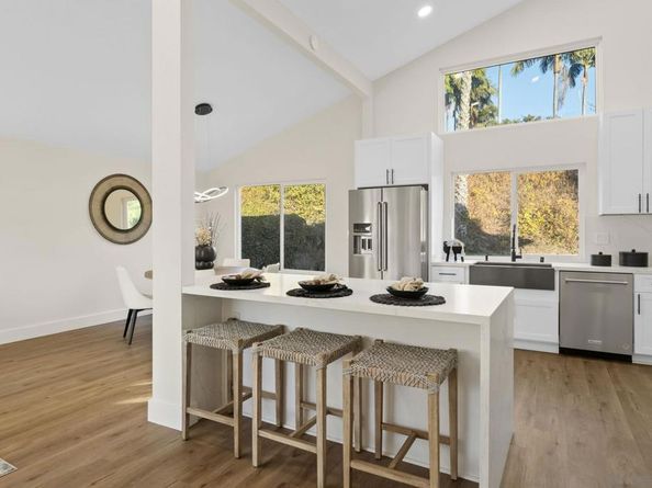 3556 Pontiac Dr, Carlsbad CA 92010