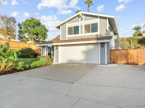 3556 Pontiac Dr, Carlsbad CA 92010