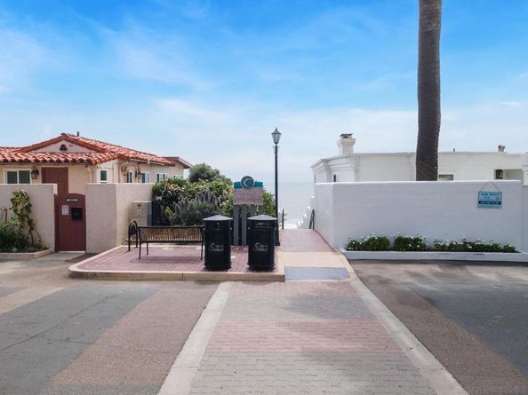 3556 Pontiac Dr, Carlsbad CA 92010