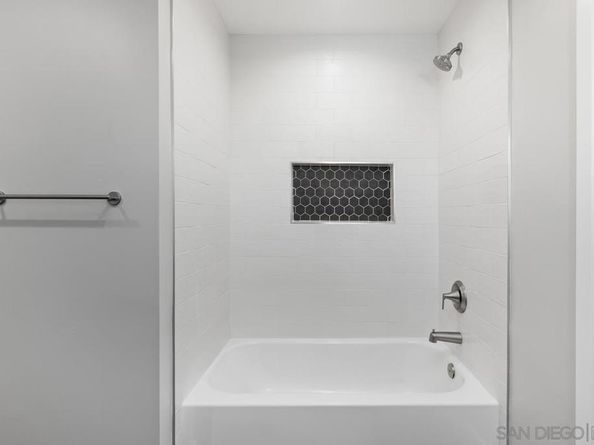 4762 Winona, San Diego CA 92115