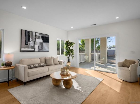 4762 Winona, San Diego CA 92115
