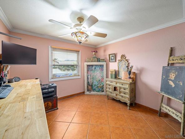 9475 Wharton Rd, Santee CA 92071