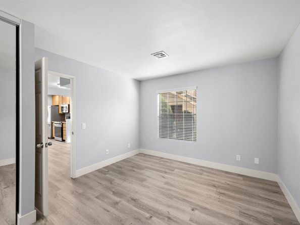 10347 Azuaga St 83, San Diego CA 92129