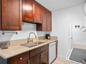 1801 Diamond street 117, San Diego CA 92109