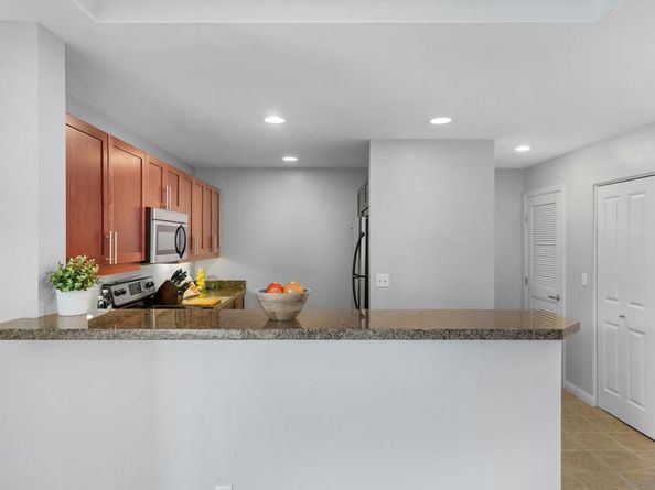 253 10Th Ave 627, San Diego CA 92101