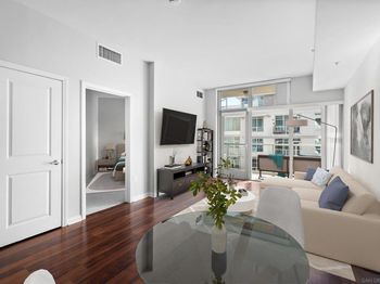 253 10Th Ave
