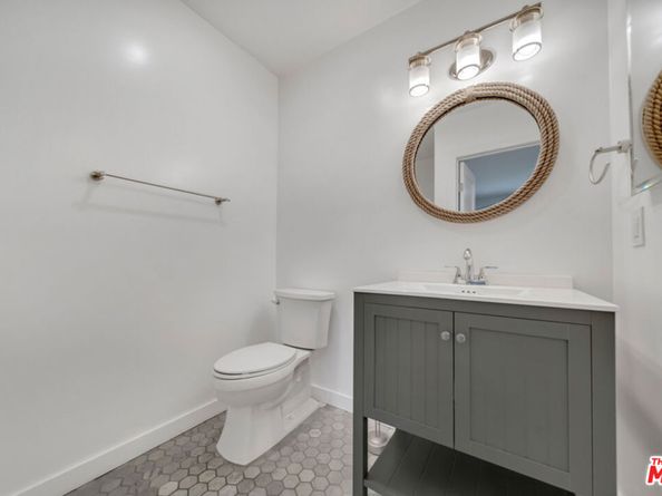 442 Manitoba Street, Playa Del Rey CA 90293