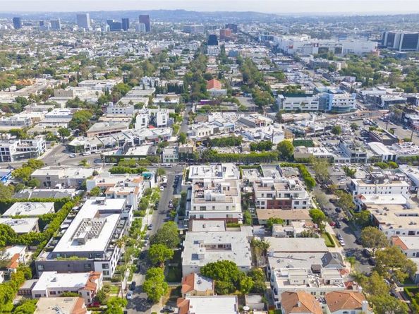 745 N Croft Avenue, Los Angeles CA 90069