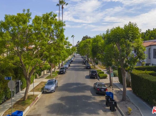 745 N Croft Avenue, Los Angeles CA 90069