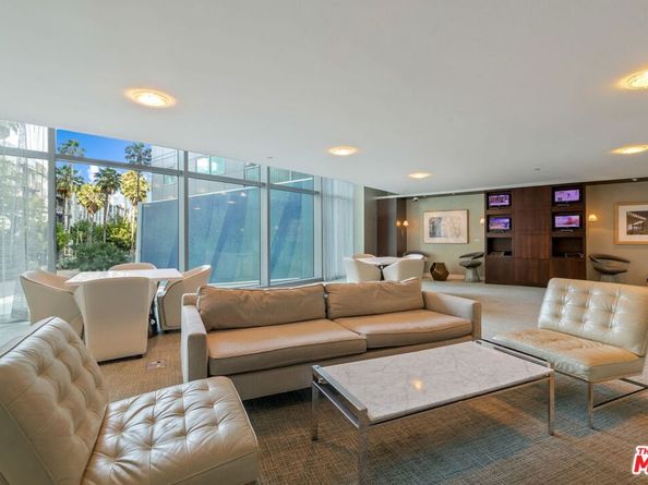 13700 Marina Pointe Drive 805, Marina Del Rey CA 90292