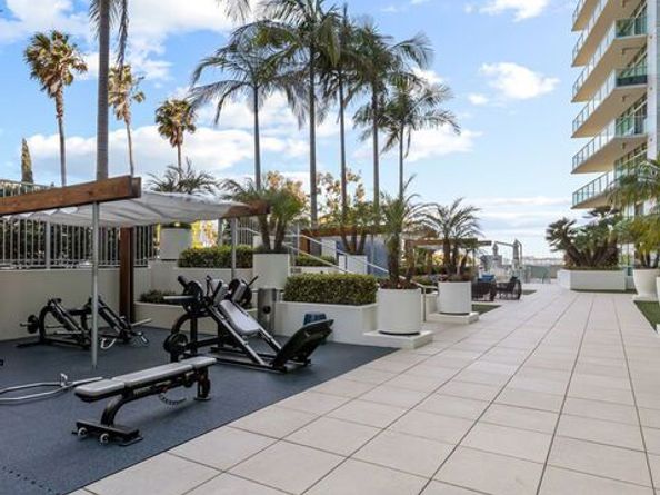 13700 Marina Pointe Drive 805, Marina Del Rey CA 90292