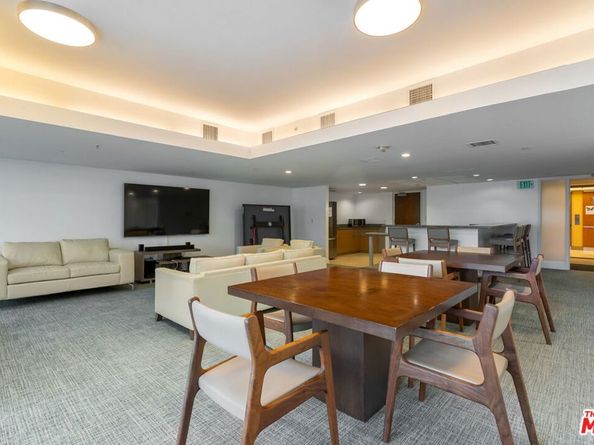 13700 Marina Pointe Drive 805, Marina Del Rey CA 90292