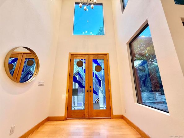 3566 Albatross St, San Diego CA 92103