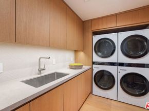 4016 The Strand, Manhattan Beach CA 90266