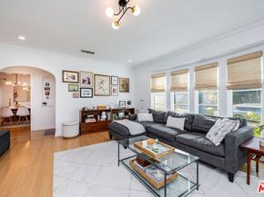 1910 S Bedford Street, Los Angeles CA 90034