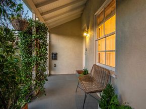 1910 S Bedford Street, Los Angeles CA 90034