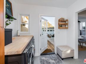 1910 S Bedford Street, Los Angeles CA 90034