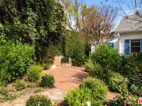 11948 S Saltair Terrace, Los Angeles CA 90049