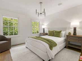 11948 S Saltair Terrace, Los Angeles CA 90049