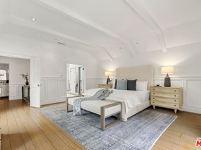 11948 S Saltair Terrace, Los Angeles CA 90049