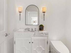 11948 S Saltair Terrace, Los Angeles CA 90049