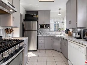 2218 S Genesee Avenue, Los Angeles CA 90016