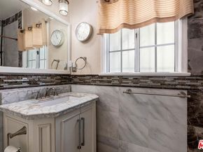 2218 S Genesee Avenue, Los Angeles CA 90016