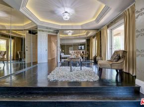 7218 Mulholland Drive, Los Angeles CA 90068