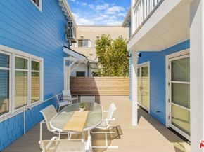 24 Dudley Avenue, Venice CA 90291