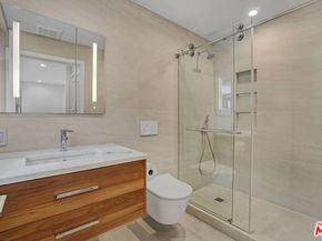 24 Dudley Avenue, Venice CA 90291