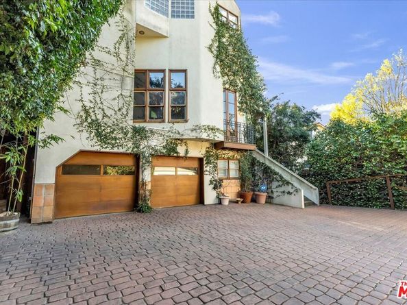 9864 Yoakum Drive, Beverly Hills CA 90210