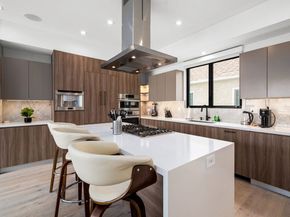 2435 S Penmar Avenue, Venice CA 90291