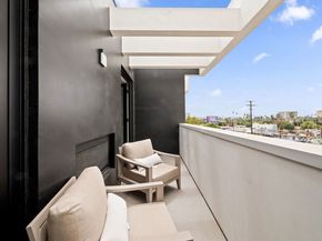 2435 S Penmar Avenue, Venice CA 90291