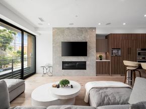 2435 S Penmar Avenue, Venice CA 90291