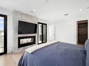 2435 S Penmar Avenue, Venice CA 90291