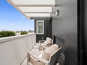 2435 S Penmar Avenue, Venice CA 90291