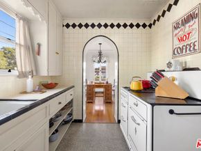 10501 Almayo Avenue, Los Angeles CA 90064