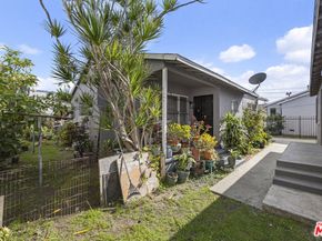 11008 Willowbrook Avenue, Los Angeles CA 90059