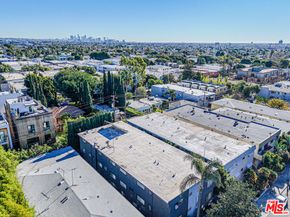 1036 N Genesee Avenue, West Hollywood CA 90046