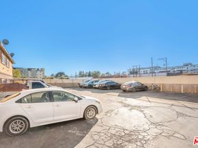 6653 Darby Avenue, Reseda CA 91335