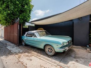 918 Indiana Avenue, Venice CA 90291