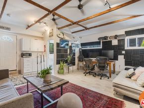 918 Indiana Avenue, Venice CA 90291